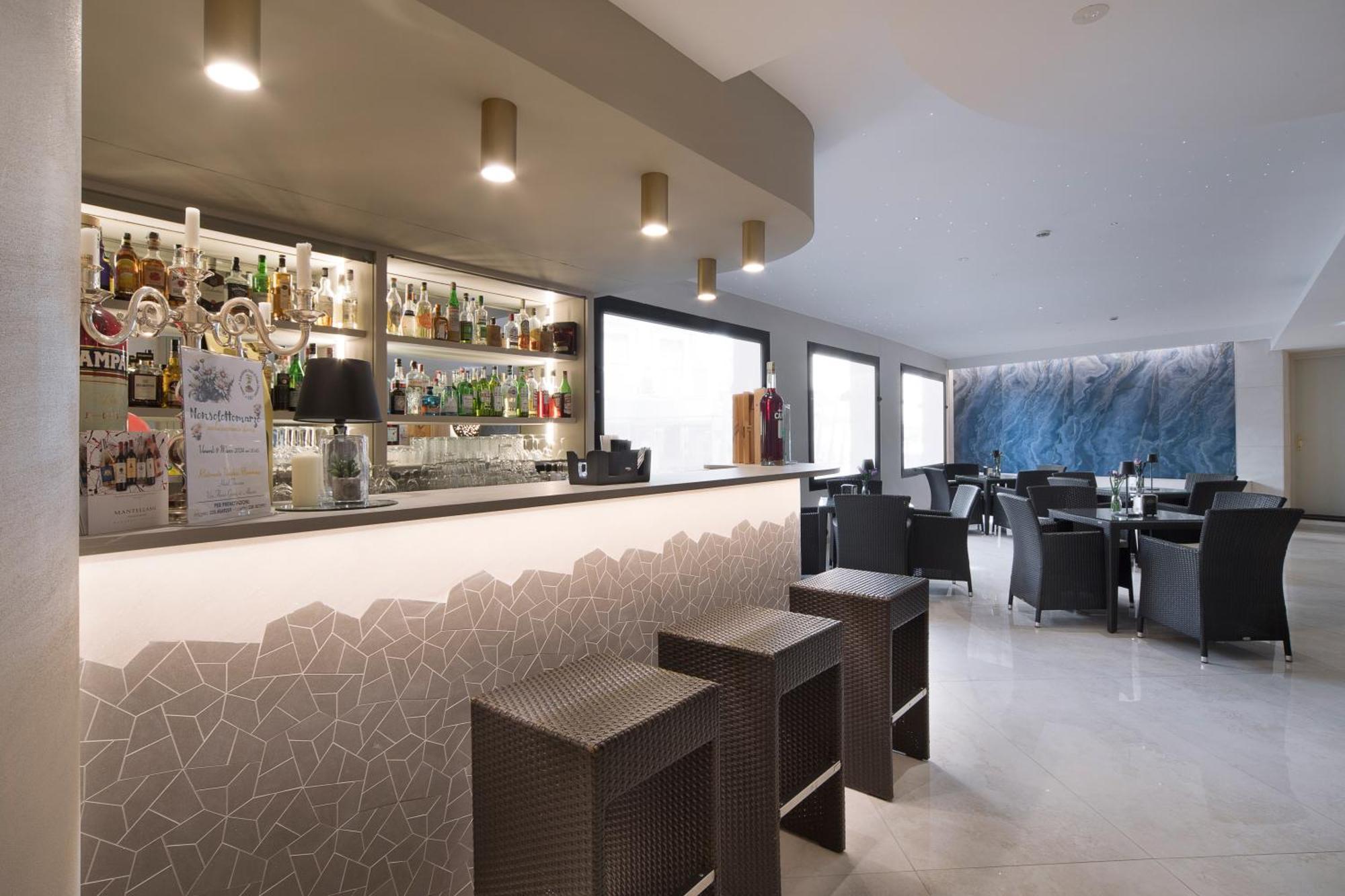Hotel Ristorante Toscana 알라시오 외부 사진