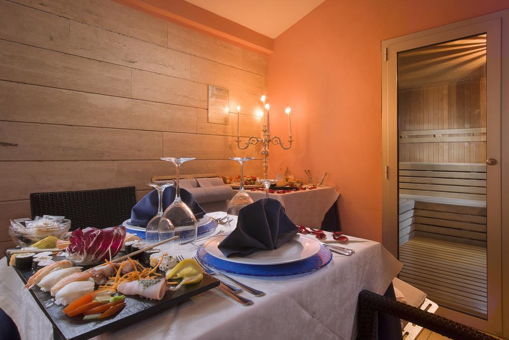 Hotel Ristorante Toscana 알라시오 외부 사진